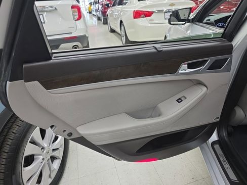 Used 2017 Genesis G80 3.8 w/ Option Group 03 RWD image 14