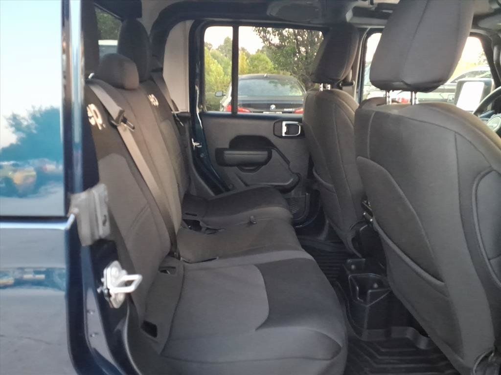 Used 2025 Jeep Gladiator Sport AWD/4WD image 15