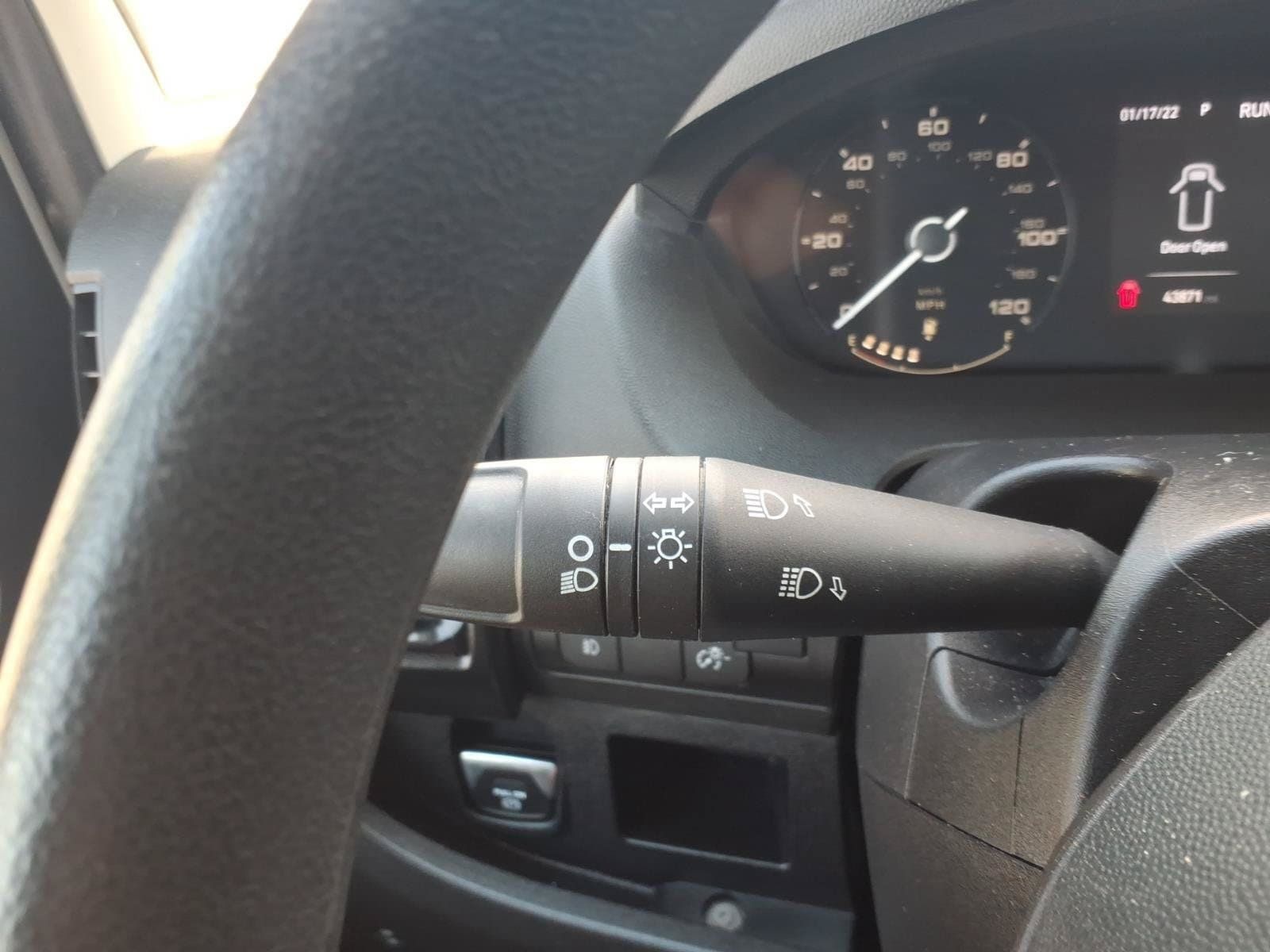 Used 2024 RAM ProMaster 2500 w/ Convenience Group FWD image 16
