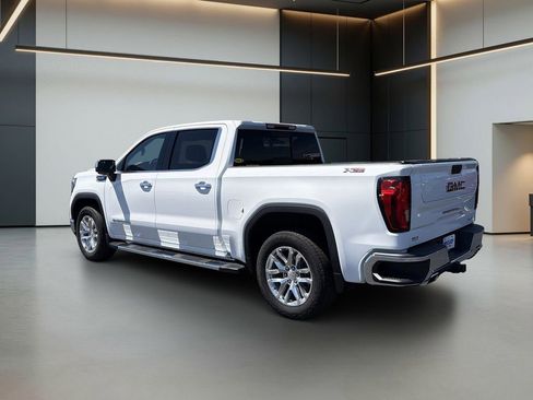 Used 2019 GMC Sierra 1500 SLT w/ SLT Premium Package AWD/4WD image 3