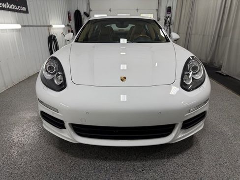 Used 2016 Porsche Panamera Edition image 2