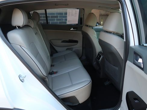 Used 2019 Kia Sportage EX w/ EX Premium Package FWD image 36