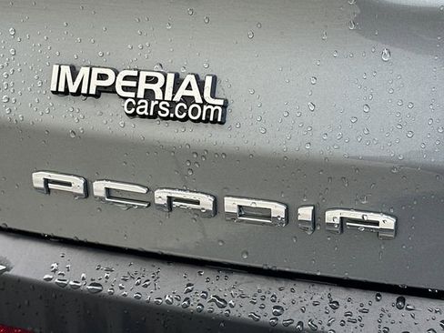 Used 2023 GMC Acadia SLE w/ Driver Convenience Package image 15