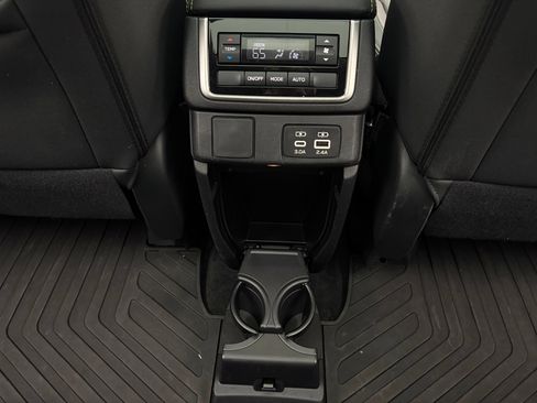 Used 2025 Subaru Ascent Onyx Edition AWD/4WD image 40