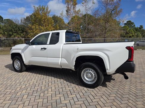 Certified 2025 Toyota Tacoma SR image 9