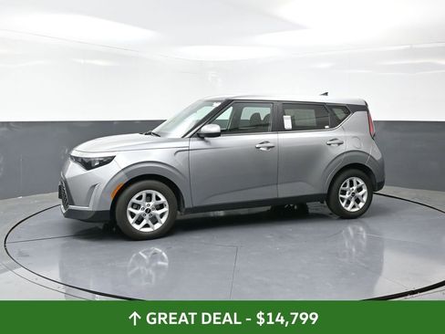 Used 2023 Kia Soul LX w/ Option Group 015 image 10