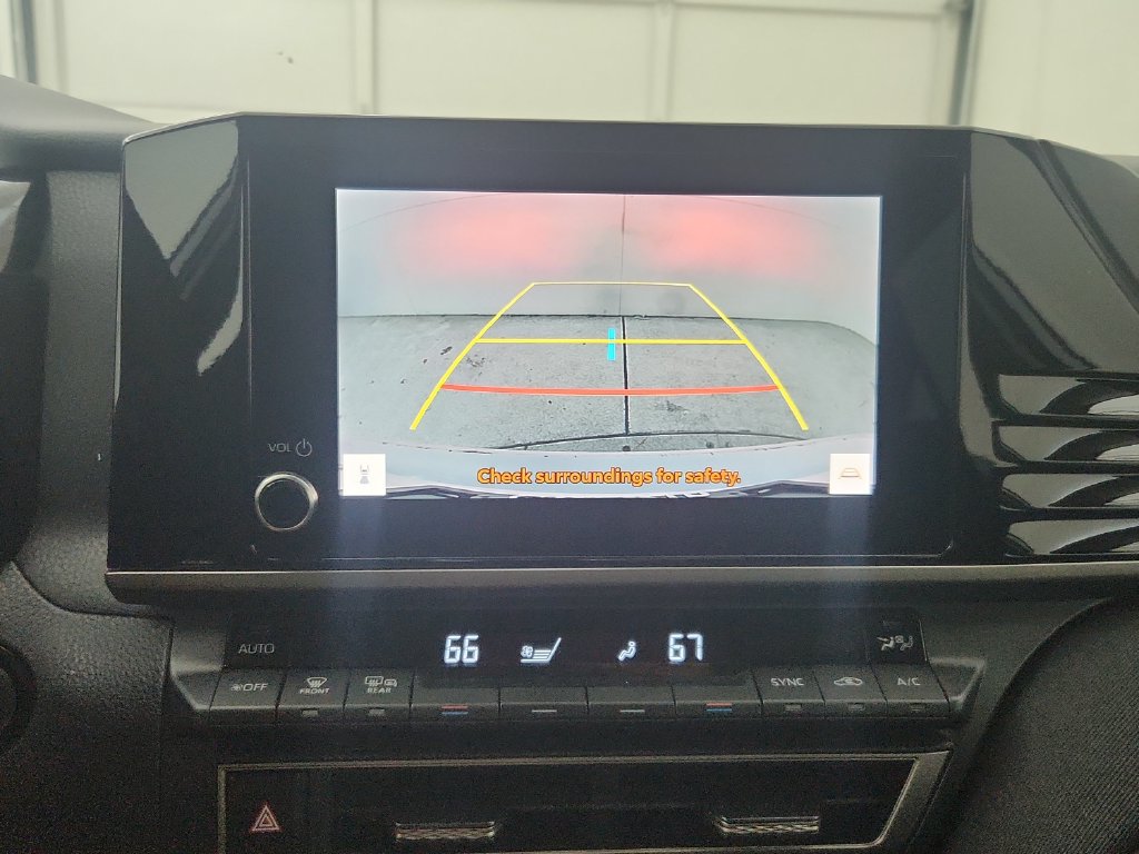 Used 2025 Toyota Camry LE FWD image 27