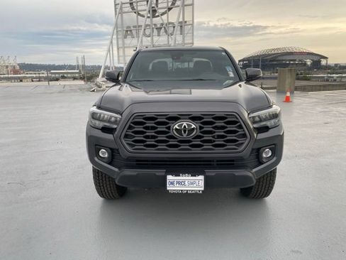 Used 2023 Toyota Tacoma TRD Off-Road AWD/4WD image 3