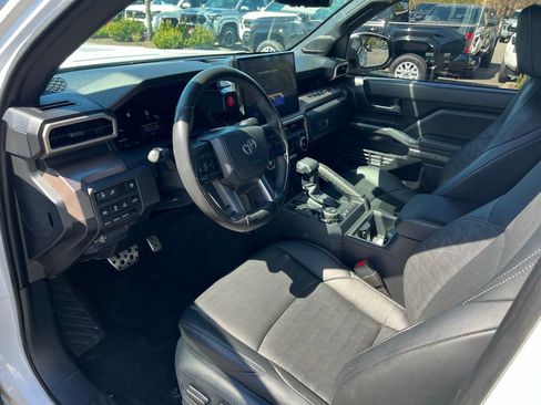 Used 2024 Toyota Tacoma TRD Sport w/ TRD Sport Premium Package AWD/4WD image 12