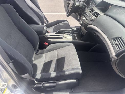 Used 2012 Honda Accord LX image 21