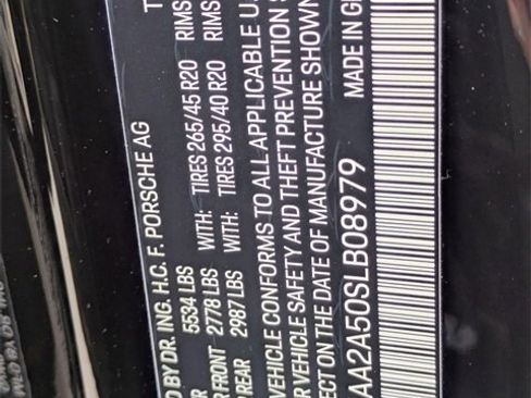 Used 2025 Porsche Macan image 30