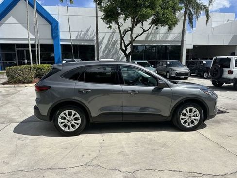 Used 2025 Ford Escape Active FWD image 36