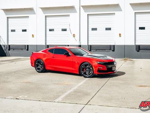 Used 2019 Chevrolet Camaro SS image 20