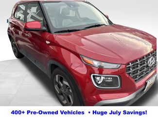 Used 2021 Hyundai Venue SEL w/ Premium Package FWD video 1
