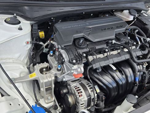 Certified 2024 Hyundai Elantra SEL FWD image 18