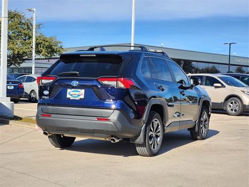 Used 2024 Toyota RAV4 XLE Premium image 3