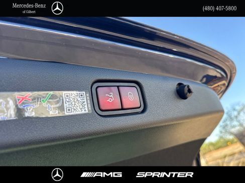 New 2026 Mercedes-Benz E 450 4MATIC Sedan image 9