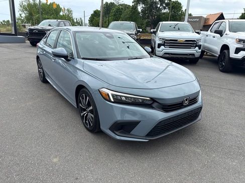 Used 2023 Honda Civic EX image 7