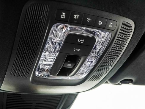 Used 2022 Mercedes-Benz GLS 580 4MATIC image 39