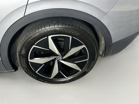 Used 2023 Volkswagen ID.4 S image 11