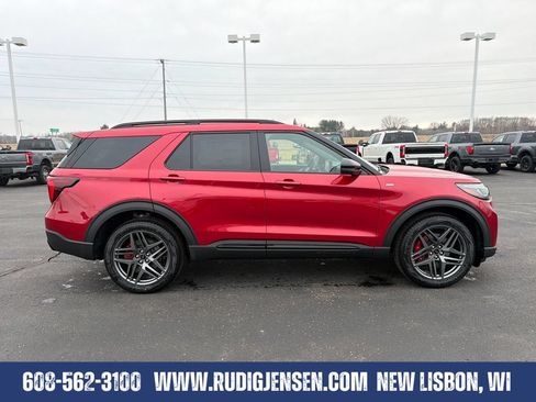 New 2026 Ford Explorer ST-Line w/ ST-Line Street Pack AWD/4WD image 6