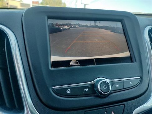 Used 2022 Chevrolet Equinox LT image 26