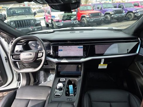 Used 2024 Jeep Wagoneer Launch Edition image 52