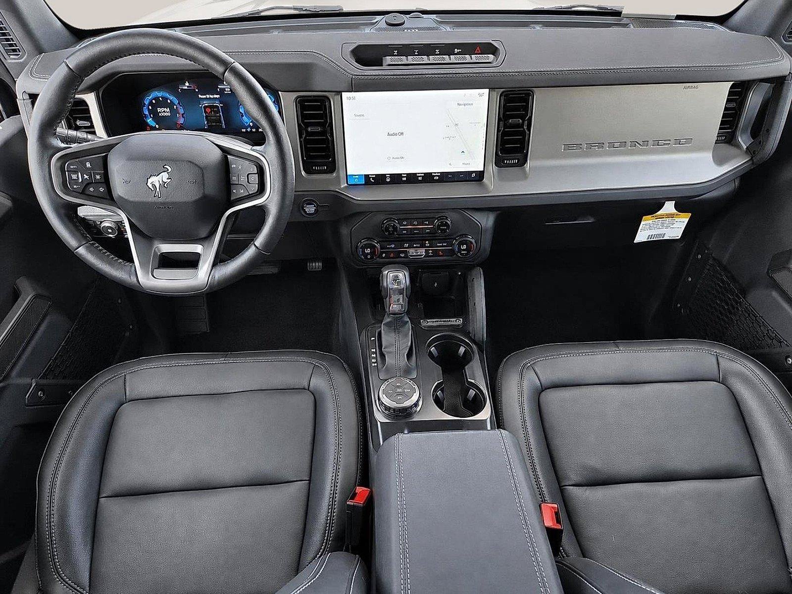 Used 2025 Ford Bronco Outer Banks w/ Sasquatch Package AWD/4WD image 15