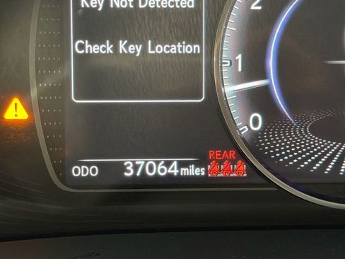 Used 2019 Lexus ES 350 Luxury image 8