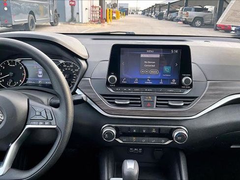 Certified 2025 Nissan Altima 2.5 SV image 7