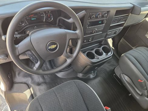 Used 2025 Chevrolet Express 2500 w/ Driver Convenience Package RWD image 27