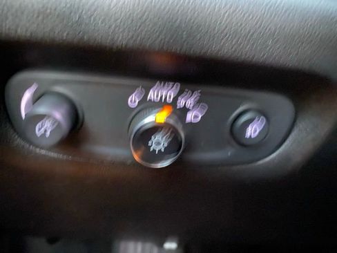 Used 2019 Chevrolet Traverse LT w/ LPO, Floor Liner Package image 20