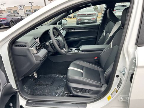 Certified 2026 Toyota Camry SE image 12