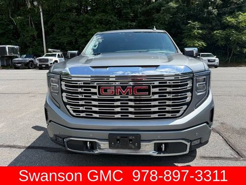 Used 2023 GMC Sierra 1500 Denali w/ Denali Reserve Package AWD/4WD image 2