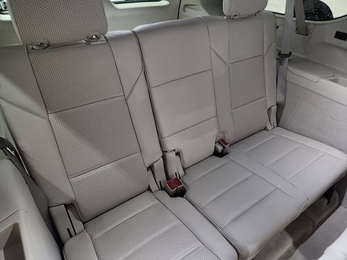 Used 2025 Cadillac Escalade ESV Sport Platinum image 11