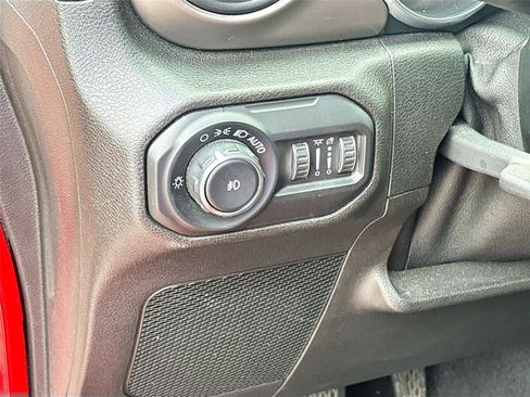 Used 2019 Jeep Wrangler Unlimited Sport S AWD/4WD image 11