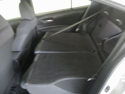 Used 2020 Toyota Corolla LE image 19