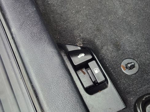 Used 2015 Toyota Camry SE image 36