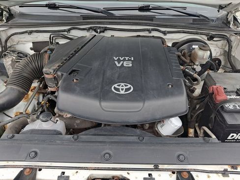 Used 2011 Toyota Tacoma 4x4 Double Cab w/ SR5 Pkg #2 image 27