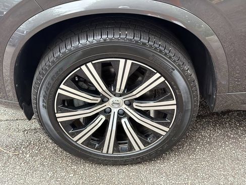 Used 2023 Volvo XC90 B6 Plus AWD/4WD image 11