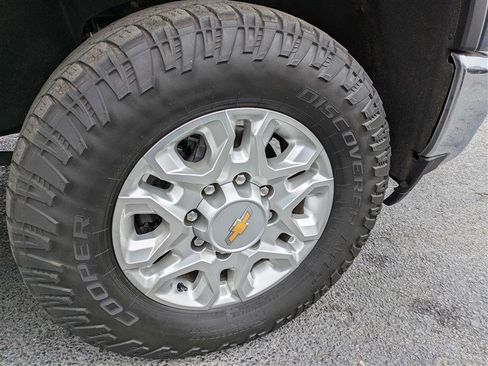 Used 2022 Chevrolet Silverado 3500 LT w/ All Star Edition image 11