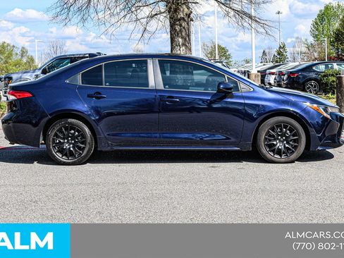 Used 2024 Toyota Corolla LE FWD image 11
