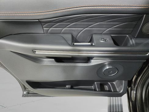 Used 2022 Ford Expedition Max Platinum image 26