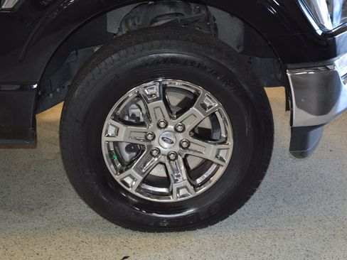 Used 2023 Ford F150 XLT w/ Equipment Group 302A High AWD/4WD image 9