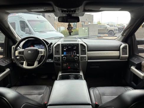 Used 2017 Ford F250 Lariat w/ Lariat Ultimate Package AWD/4WD image 10