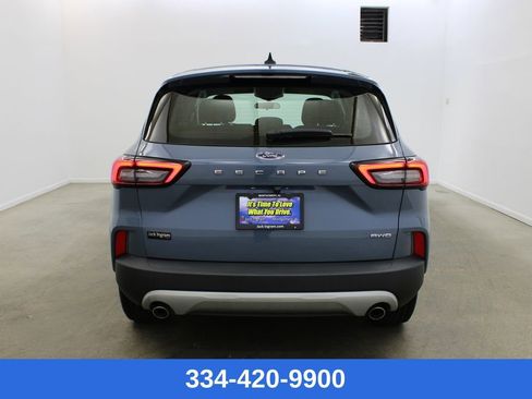 Used 2023 Ford Escape Base image 3