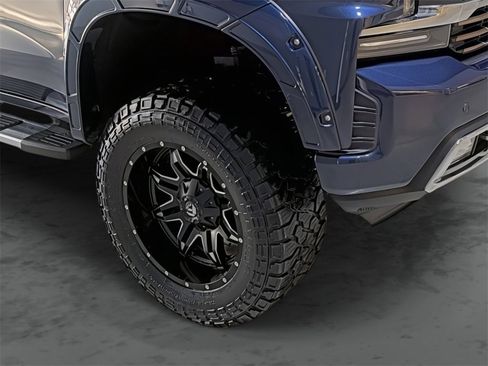 Used 2022 Chevrolet Silverado 1500 High Country w/ Z71 Off-Road Package image 14