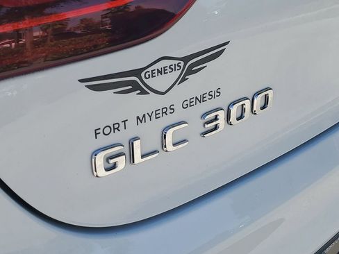 Used 2022 Mercedes-Benz GLC 300 4MATIC Coupe image 14