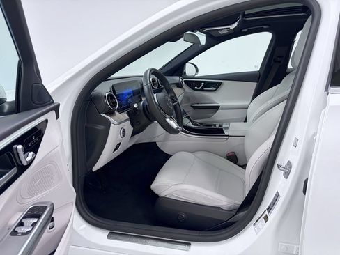 Used 2024 Mercedes-Benz C 300 4MATIC Sedan image 15