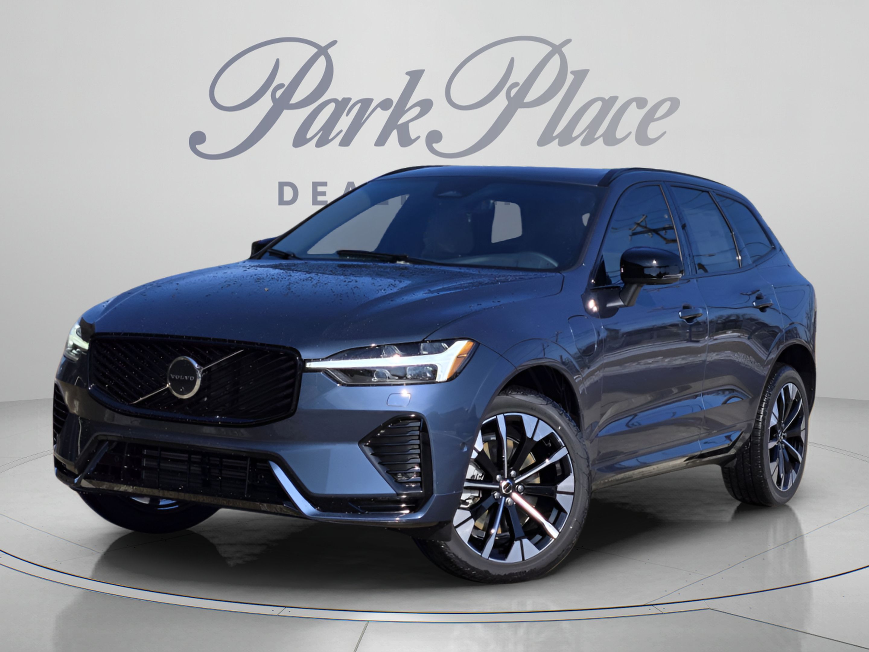 Used 2026 Volvo XC60 T8 Plus w/ Protection Package Premier AWD/4WD image 1